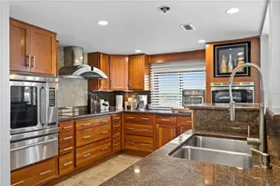 201 W Laurel St, Tampa, FL 33602 - Photo 48