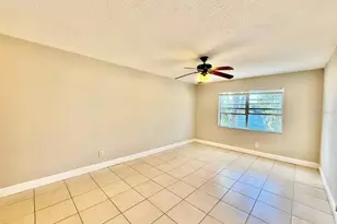 7156 E Bank Dr, Tampa, FL 33617 - Photo 14