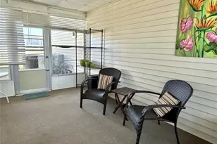 7257 Mt Georgetown Dr NE, Saint Petersburg, FL 33702 - Photo 22