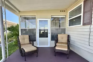 7257 Mt Georgetown Dr NE, Saint Petersburg, FL 33702 - Photo 2