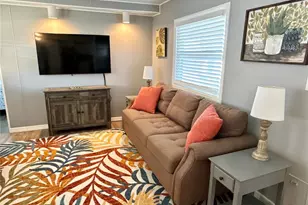 7257 Mt Georgetown Dr NE, Saint Petersburg, FL 33702 - Photo 10