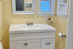 7257 Mt Georgetown Dr NE, Saint Petersburg, FL 33702 - Photo 18