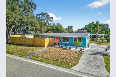 5820 Fairfield Avenue S, Saint Petersburg, FL 33707 - Photo 1