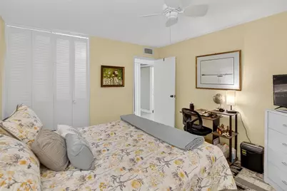 202 Bedford Street #69, Sun City Center, FL 33573 - Photo 16