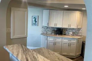 690 Island Way, Clearwater Beach, FL 33767 - Photo 8