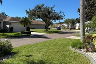 2305 Olive Branch Dr, Sun City Center, FL 33573 - Photo 2