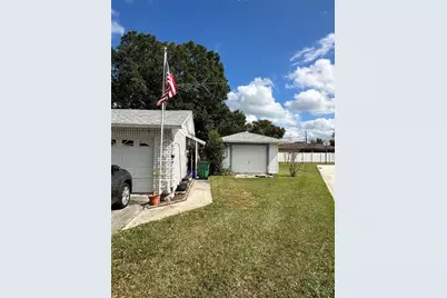 6130 17th Street, Zephyrhills, FL 33542 - Photo 4