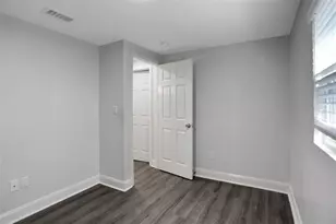 1705 E Chelsea St, Tampa, FL 33610 - Photo 16