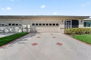 2329 Lancaster Dr, Sun City Center, FL 33573 - Photo 4