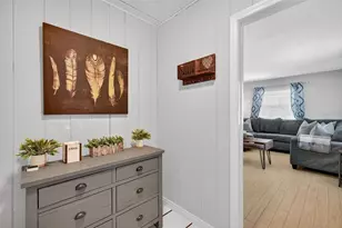 2401 19th St S, Saint Petersburg, FL 33712 - Photo 6