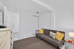 2401 19th St S, Saint Petersburg, FL 33712 - Photo 18