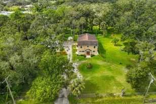 2417 S 66th St, Tampa, FL 33619 - Photo 2