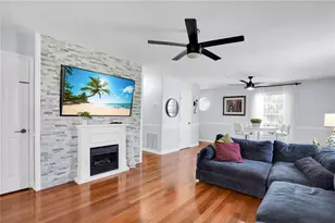 103 17th St E, Bradenton, FL 34208 - Photo 8