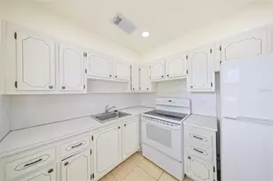 202 Bedford St, Sun City Center, FL 33573 - Photo 14