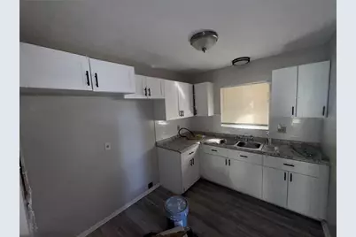 131 W 35th Street, Riviera Beach, FL 33404 - Photo 14