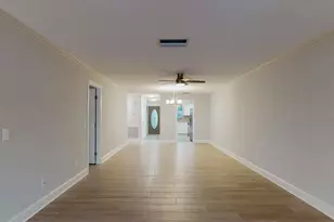 636 Boca Ciega Point Blvd S, Saint Petersburg, FL 33708 - Photo 26