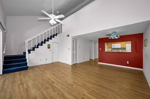13612 S Village Dr, Tampa, FL 33618 - Photo 6