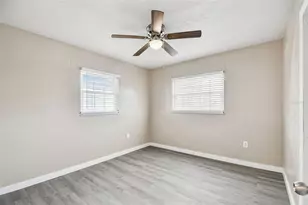 337 4th St W, Palmetto, FL 34221 - Photo 16