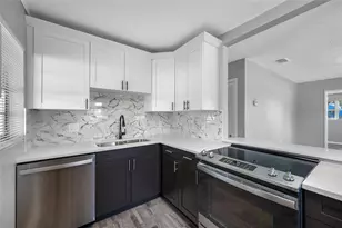 203 Dixie Pl, Lakeland, FL 33801 - Photo 8