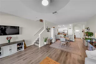 736 Royal Empress Dr, Ruskin, FL 33570 - Photo 10