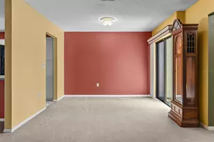 1880 N Crystal Lake Dr, Lakeland, FL 33801 - Photo 6