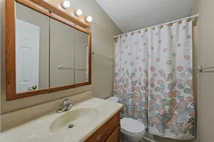 3822 Damian Dr, Zephyrhills, FL 33541 - Photo 34