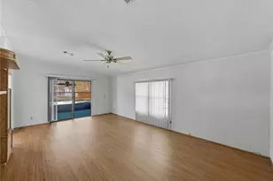 3822 Damian Dr, Zephyrhills, FL 33541 - Photo 12