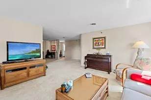 8186 Terrace Garden Dr N, Saint Petersburg, FL 33709 - Photo 10