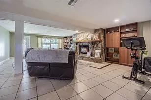 936 Highview Dr, Palm Harbor, FL 34683 - Photo 16