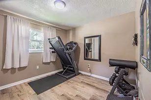 936 Highview Dr, Palm Harbor, FL 34683 - Photo 30