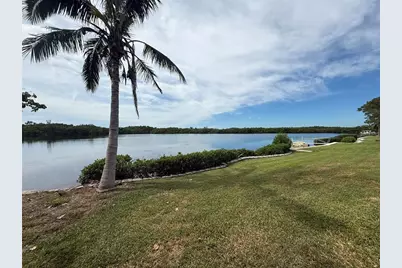 1070 Sanabel Court NE, Saint Petersburg, FL 33702 - Photo 18
