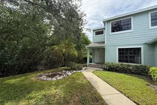 1070 Sanabel Ct NE, Saint Petersburg, FL 33702 - Photo 2