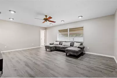 2700 67th Street N, Saint Petersburg, FL 33710 - Photo 14