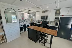 5075 Starfish Dr SE, Saint Petersburg, FL 33705 - Photo 8
