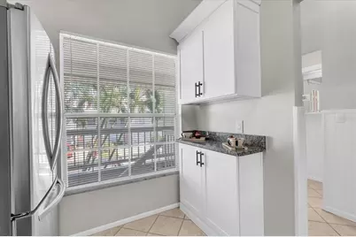 106 Sun Isle Circle #11, Treasure Island, FL 33706 - Photo 6