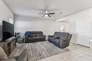 19043 Pebble Wood Ln, Spring Hill, FL 34610 - Photo 6