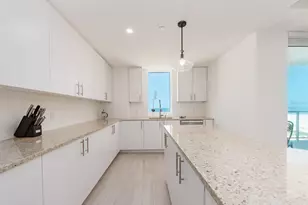 15 Avalon St, Clearwater Beach, FL 33767 - Photo 10