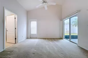 8527 Carriage Pointe Dr, Gibsonton, FL 33534 - Photo 14