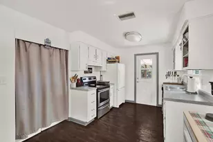 2806 W Wallace Ave, Tampa, FL 33611 - Photo 10