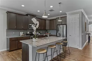 19493 Leonard Rd, Lutz, FL 33558 - Photo 4