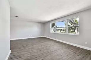 1339 Summerlin Dr, Clearwater, FL 33764 - Photo 10