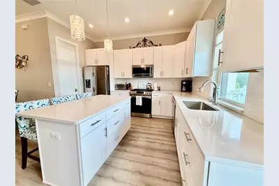 946 Highland Avenue, Dunedin, FL 34698 - Photo 10