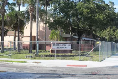 418 E Emily Street, Tampa, FL 33603 - Photo 18