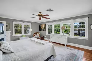 1226 Serpentine Dr S, Saint Petersburg, FL 33705 - Photo 22