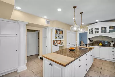 1226 Serpentine Drive S, Saint Petersburg, FL 33705 - Photo 36