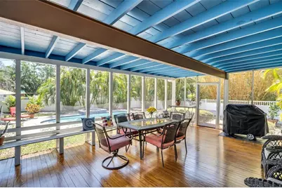 1226 Serpentine Drive S, Saint Petersburg, FL 33705 - Photo 42