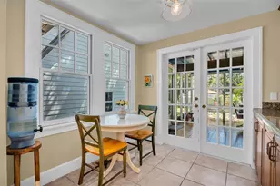 1226 Serpentine Dr S, Saint Petersburg, FL 33705 - Photo 40