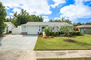 6318 Ridge Crest Dr, Port Richey, FL 34668 - Photo 1