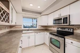 6061 2nd St E, Saint Pete Beach, FL 33706 - Photo 30