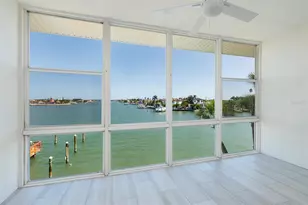 6061 2nd St E, Saint Pete Beach, FL 33706 - Photo 20